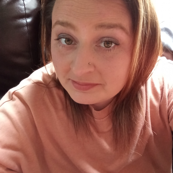 Meet your Posher, Crystal - Picture 1 of 1